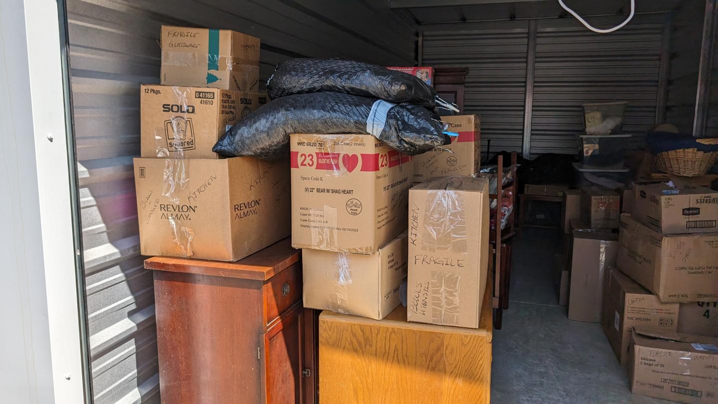 Storage Unit Auction in Zanesville, OH at Patriot Self Storage